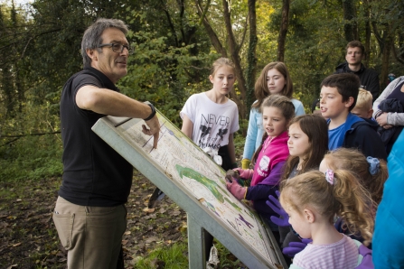 Active Neighbourhoods Officer explains the site with map